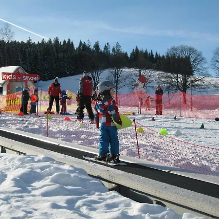 Am Schneeberg 티티제-노이슈타트